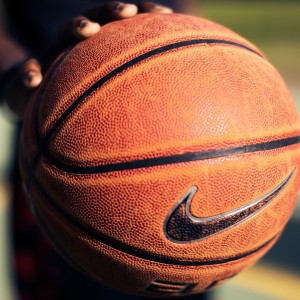 开云电竞app-赛场外：粉丝的爱情故事与支持力量，赛场之外的精彩作文